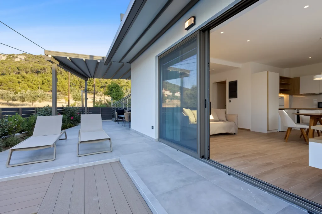 Saronia Estate 1