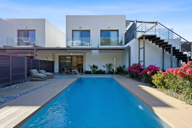Saronia Estate 2