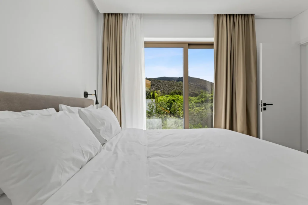 Saronia Estate 4